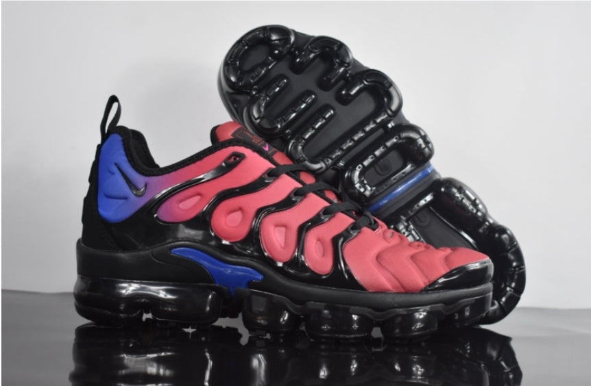 Les baskets Nike Tn Air VaporMax Plus combinent un style audacieux et des performances avancées.  design unique innovante.de mode.pas cher.le moins cher.