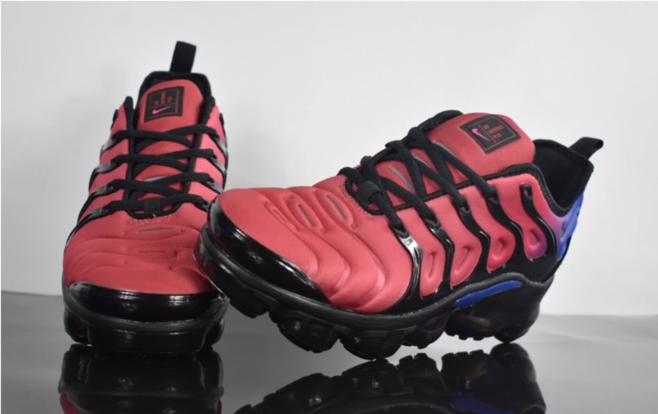 Les baskets Nike Tn Air VaporMax Plus combinent un style audacieux et des performances avancées.  design unique innovante.de mode.pas cher.le moins cher.