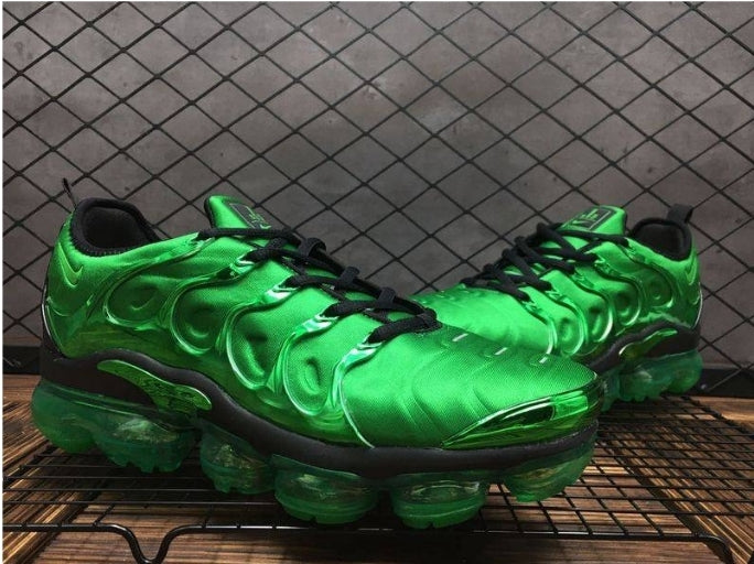 Les baskets Nike Tn Air VaporMax Plus combinent un style audacieux et des performances avancées.  design unique innovante.de mode.pas cher.le moins cher.