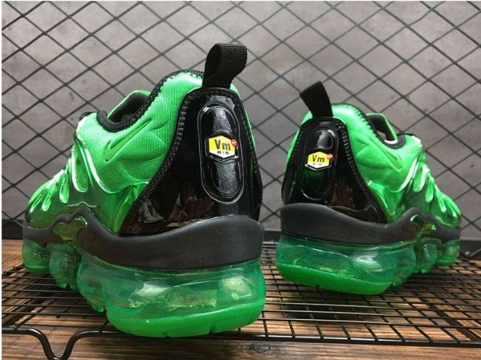 Les baskets Nike Tn Air VaporMax Plus combinent un style audacieux et des performances avancées.  design unique innovante.de mode.pas cher.le moins cher.