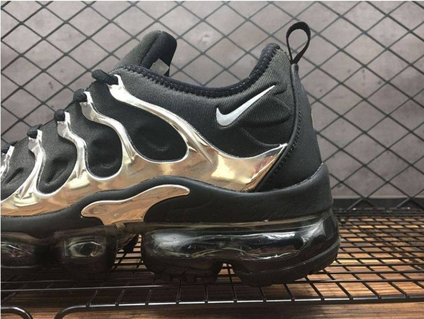Les baskets Nike Tn Air VaporMax Plus combinent un style audacieux et des performances avancées.  design unique innovante.de mode.pas cher.le moins cher.