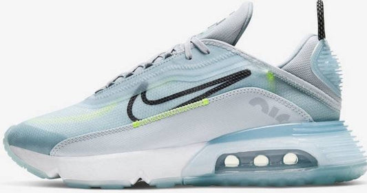 Les baskets Nike Air Max 2090 allient un style futuriste et une innovation technique avancée. Leur design audacieux.pas cher. Le moins cher.