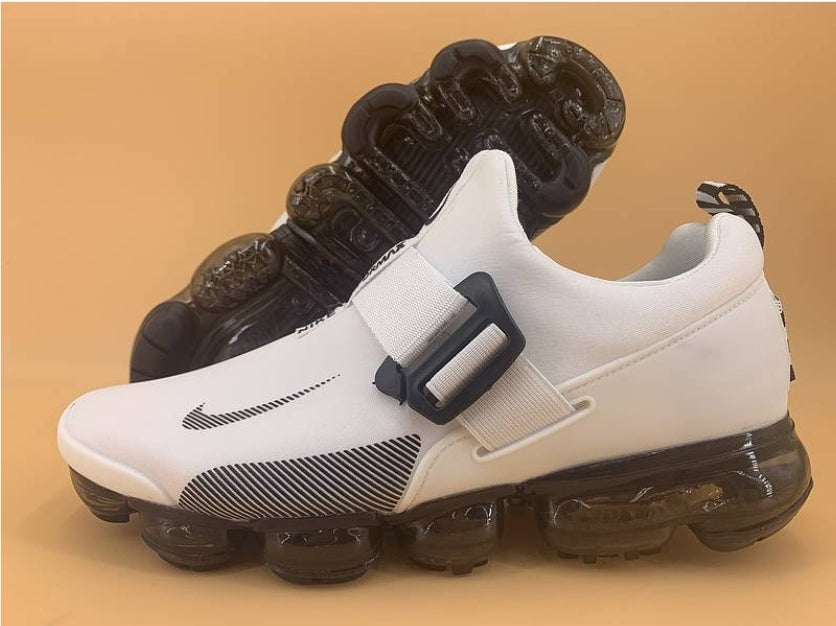 Les baskets Nike Air 2019 combinent style moderne et performance de pointe. Leur design élégant attire tous les regards. Dotées d'une empeigne en mesh respirant.pas cher. Le moins cher.