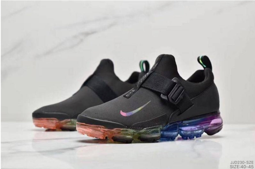 Les baskets Nike Air 2019 combinent style moderne et performance de pointe. Leur design élégant attire tous les regards. Dotées d'une empeigne en mesh respirant.pas cher. Le moins cher.