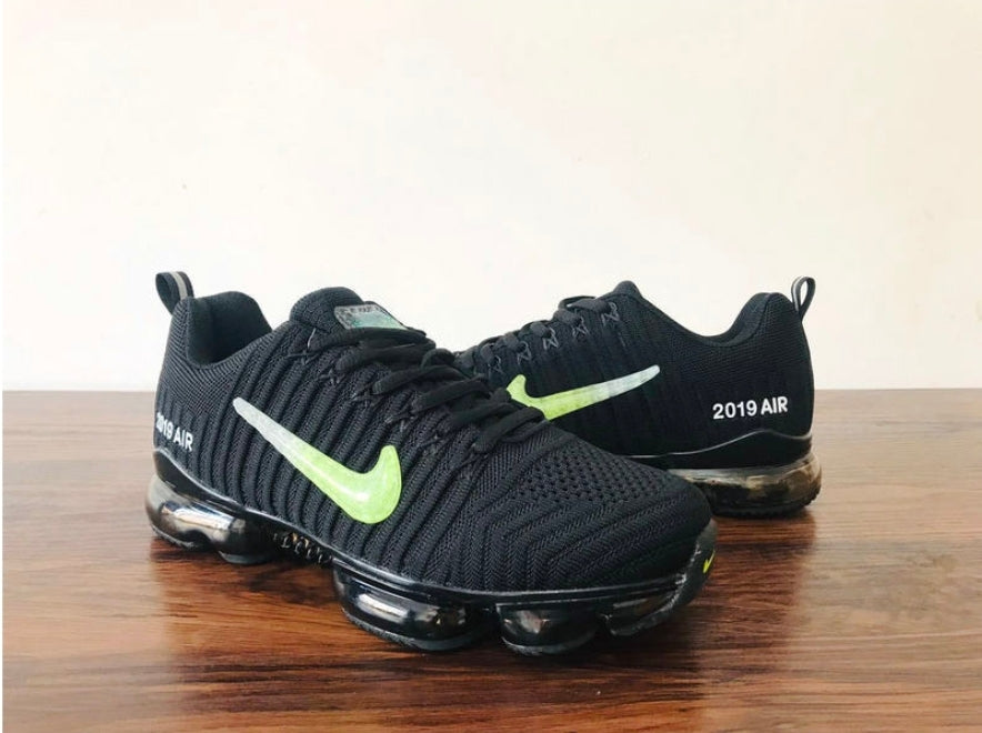 Les baskets Nike Air 2019 combinent style moderne et performance de pointe. Leur design élégant attire tous les regards.  respirant.pas cher. Le moins cher.