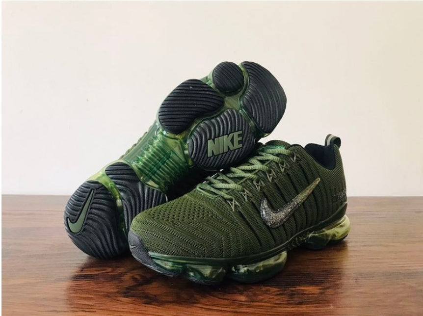 Les baskets Nike Air 2019 combinent style moderne et performance de pointe. Leur design élégant attire tous les regards.  respirant.pas cher. Le moins cher.