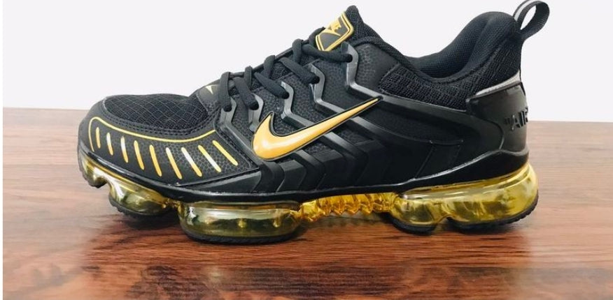 Les baskets Nike Air 2019 combinent style moderne et performance de pointe. Leur design élégant attire tous les regards.  respirant.pas cher. Le moins cher.