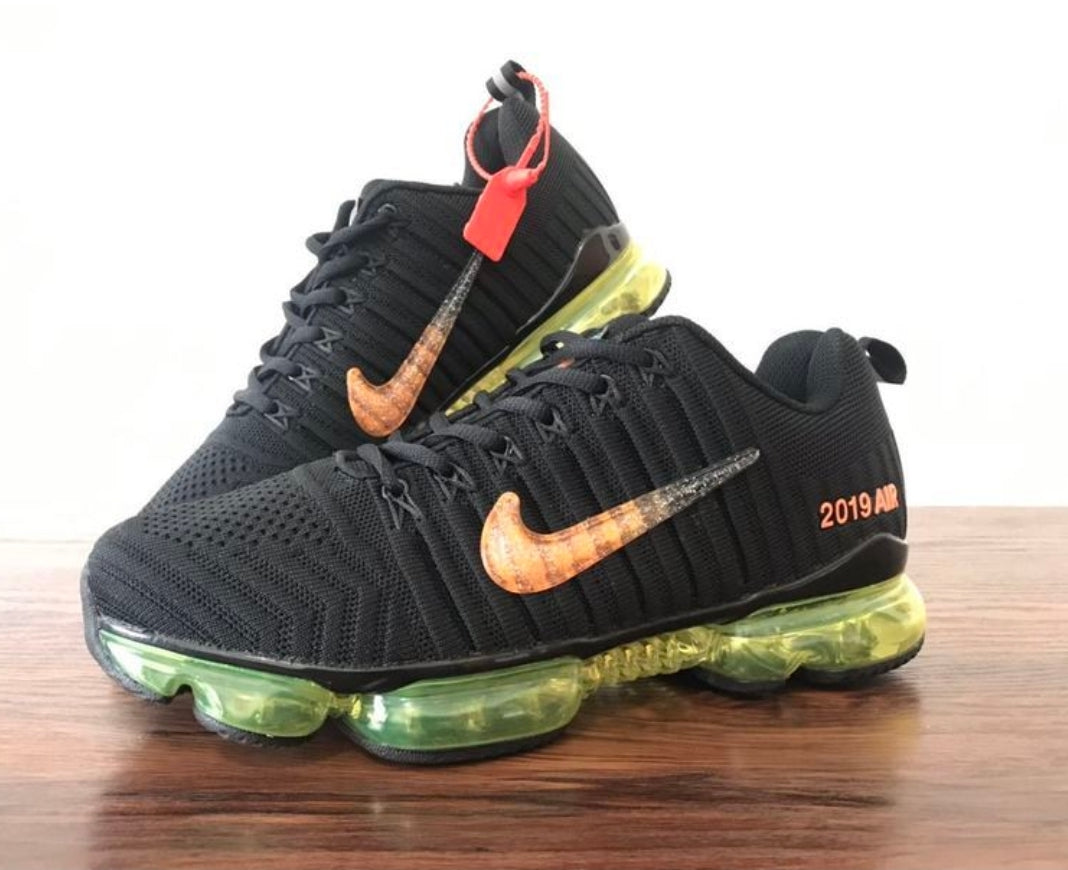 Les baskets Nike Air 2019 combinent style moderne et performance de pointe. Leur design élégant attire tous les regards.  respirant.pas cher. Le moins cher.