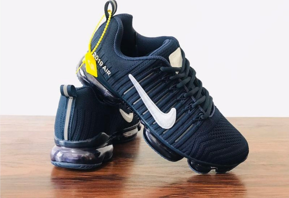 Les baskets Nike Air 2019 combinent style moderne et performance de pointe. Leur design élégant attire tous les regards.  respirant.pas cher. Le moins cher.