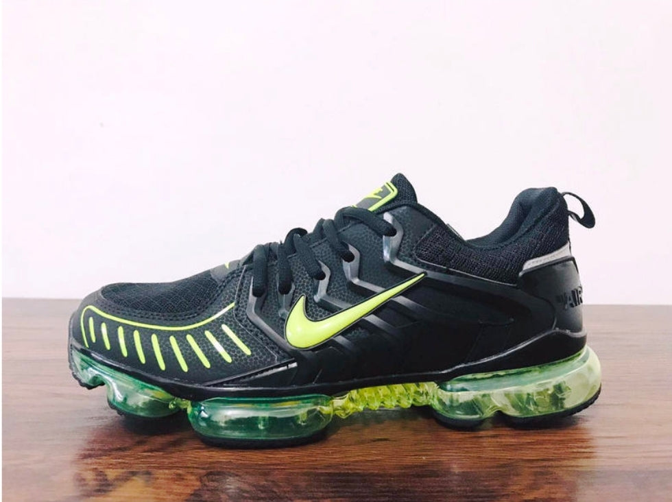 Les baskets Nike Air 2019 combinent style moderne et performance de pointe. Leur design élégant attire tous les regards. Dotées d'une empeigne en mesh respirant.pas cher. Le moins cher.