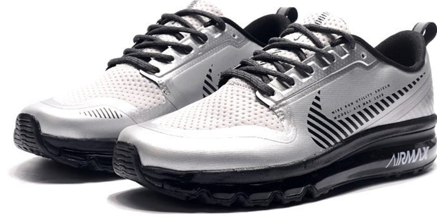 Les baskets Nike Air Shox 2020 allient style moderne et performance avancée. Leur design audacieux et innovant capte l’attention. Pas cher.le moins cher.