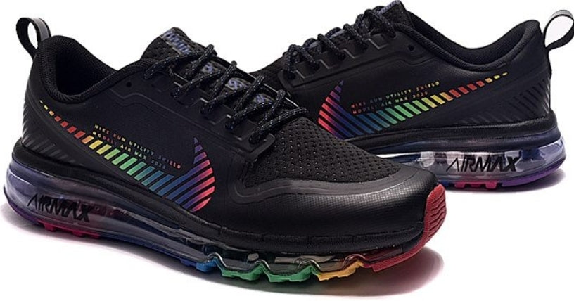 Les baskets Nike Air Shox 2020 allient style moderne et performance avancée. Leur design audacieux et innovant capte l’attention. Pas cher.le moins cher.