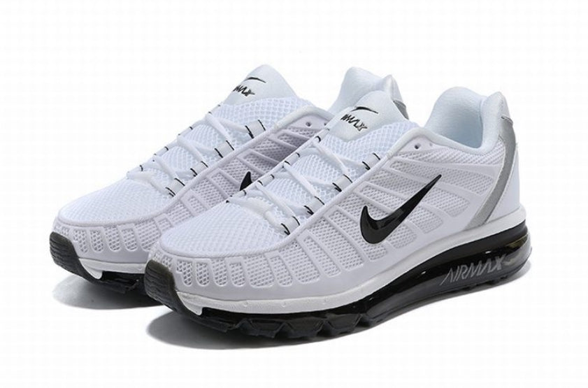 Les baskets Nike Air Shox 2020 allient style moderne et performance avancée. Leur design audacieux et innovant capte l’attention. Pas cher.le moins cher.