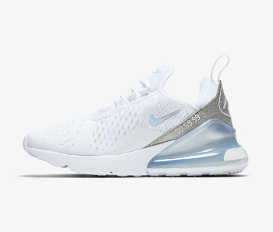 Les Baskets Nike Air Max 270 plus combinent un design élégant et une technologie de pointe. moderne et leur sur toute la longueur.pas cher. Le moins cher.
