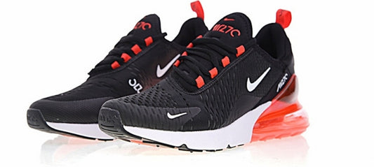 Les Baskets Nike Air Max 270 plus combinent un design élégant et une technologie de pointe. moderne et leur sur toute la longueur.pas cher. Le moins cher.