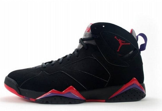 Baskets air Jordan 7 femme Elles ont conquis les amateurs de mode grâce à leur esthétique audacieuse et leurs innovations techniques.