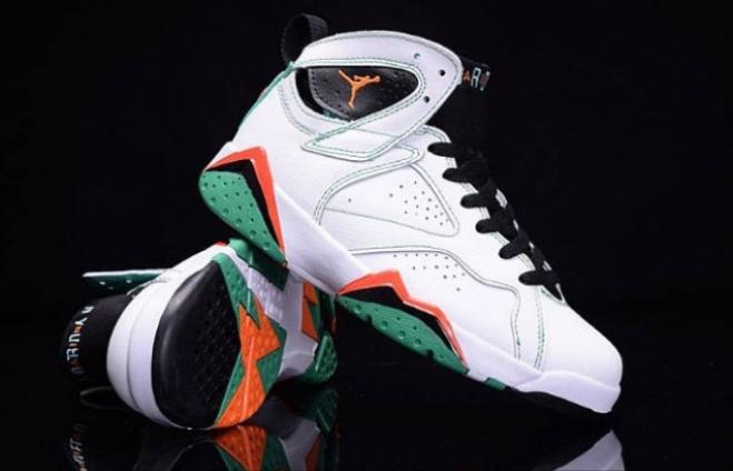 Baskets air Jordan 7 femme Elles ont conquis les amateurs de mode grâce à leur esthétique audacieuse et leurs innovations techniques.