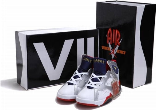 Baskets air Jordan 7 femme Elles ont conquis les amateurs de mode grâce à leur esthétique audacieuse et leurs innovations techniques.