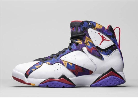 Baskets air Jordan 7 femme Elles ont conquis les amateurs de mode grâce à leur esthétique audacieuse et leurs innovations techniques.