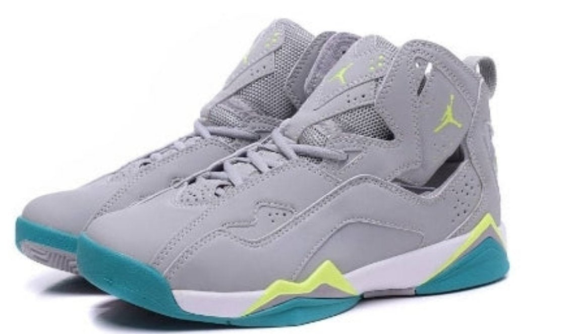 Baskets air Jordan 7 femme Elles ont conquis les amateurs de mode grâce à leur esthétique audacieuse et leurs innovations techniques.