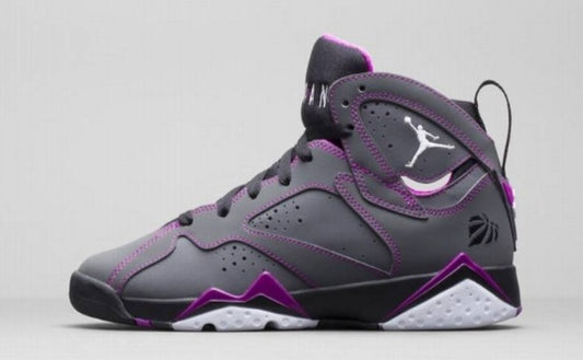 Baskets air Jordan 7 femme Elles ont conquis les amateurs de mode grâce à leur esthétique audacieuse et leurs innovations techniques.