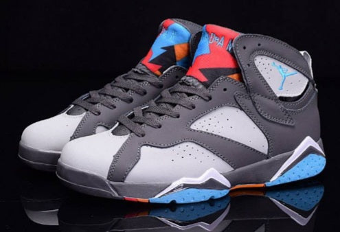Baskets air Jordan 7 femme Elles ont conquis les amateurs de mode grâce à leur esthétique audacieuse et leurs innovations techniques.