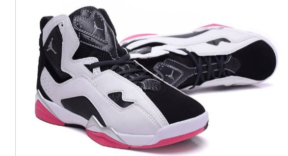 Baskets air Jordan 7 femme Elles ont conquis les amateurs de mode grâce à leur esthétique audacieuse et leurs innovations techniques.
