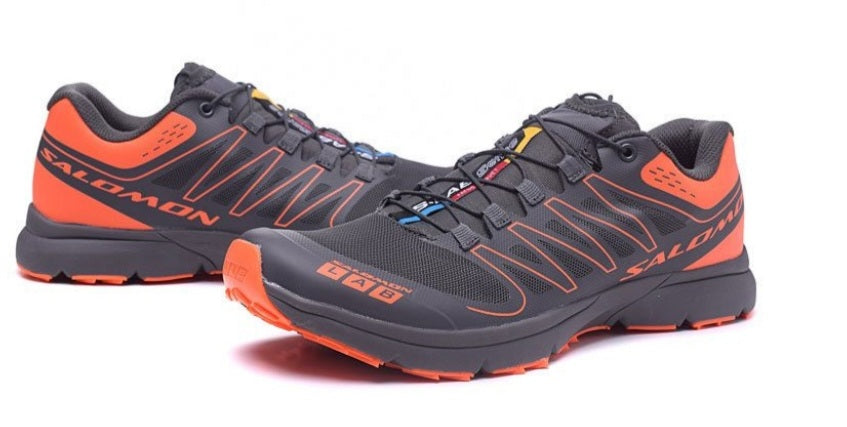 Les baskets Salomon allient performance et style de mode. Leur design innovant  choix incontournable. Pas cher . Le moins cher.