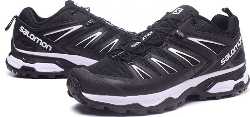 Les baskets Salomon allient performance et style de mode. Leur design innovant  choix incontournable. Pas cher . Le moins cher.