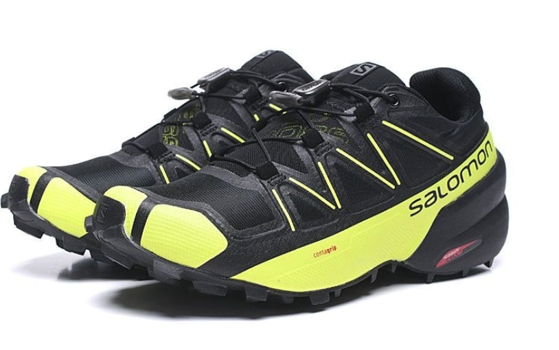Les baskets Salomon allient performance et style de mode. Leur design innovant  choix incontournable. Pas cher . Le moins cher.