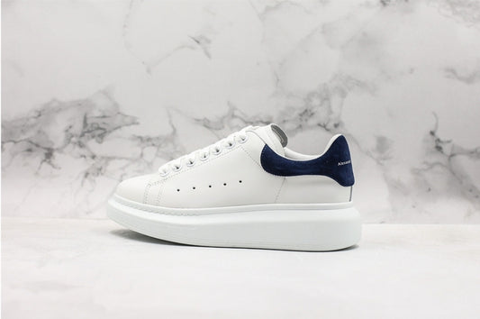 Les baskets Alexander McQueen incarnent un style emblématique et une sophistication ultime.
. leur design avant-gardiste. Pas cher . Le moins cher.
