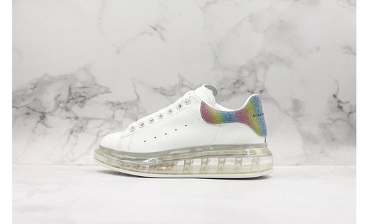 Les baskets Alexander McQueen incarnent un style emblématique et une sophistication ultime.

. leur design avant-gardiste. Pas cher . Le moins cher. 