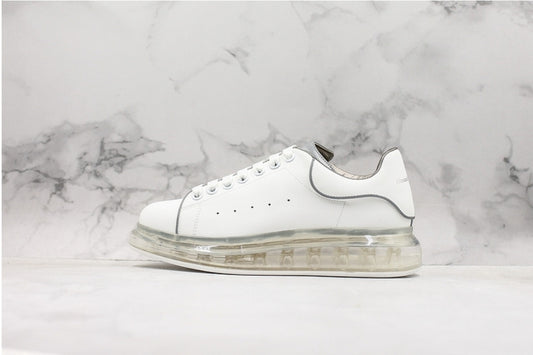 Les baskets Alexander McQueen incarnent un style emblématique et une sophistication ultime.

. leur design avant-gardiste. Pas cher . Le moins cher. 