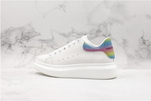 Les baskets Alexander McQueen incarnent un style emblématique et une sophistication ultime.

. leur design avant-gardiste. Pas cher . Le moins cher. 