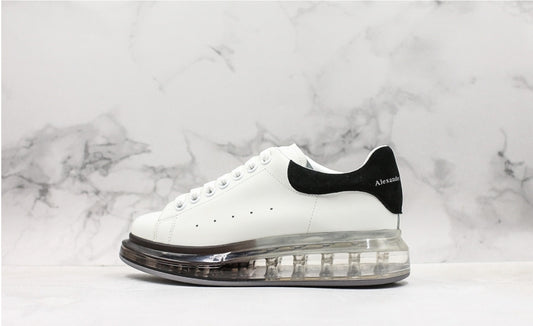 Les baskets Alexander McQueen incarnent un style emblématique et une sophistication ultime.

. leur design avant-gardiste. Pas cher . Le moins cher. 