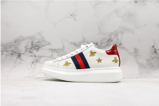 Les baskets Alexander McQueen incarnent un style emblématique et une sophistication ultime.

. leur design avant-gardiste. Pas cher . Le moins cher. 