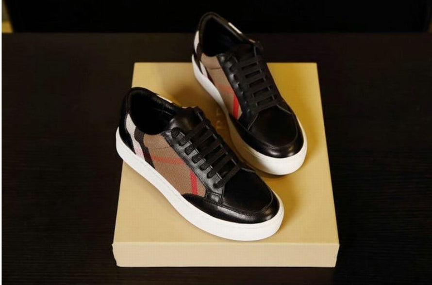 Les baskets Burberry incarnent un style emblématique et une sophistication britannique.

 leur design raffiné. Pas cher. Le moins cher. 