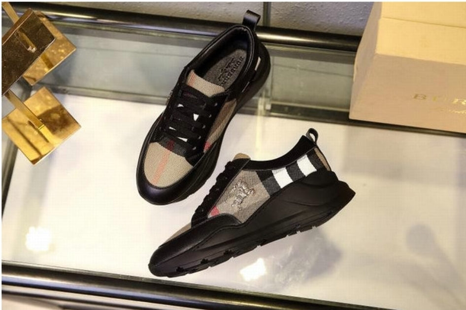 Les baskets Burberry incarnent un style emblématique et une sophistication britannique.

 leur design raffiné. Pas cher. Le moins cher. 