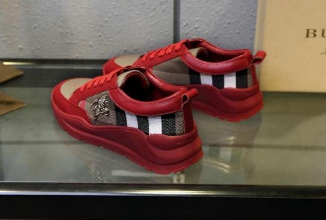 Les baskets Burberry incarnent un style emblématique et une sophistication britannique.

 leur design raffiné. Pas cher. Le moins cher. 