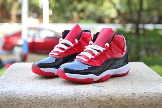Les Air Jordan 11 Femme permettent de personnaliser votre style tout en bénéficiant d’un confort supérieur.Idéale pour un usage quotidien.