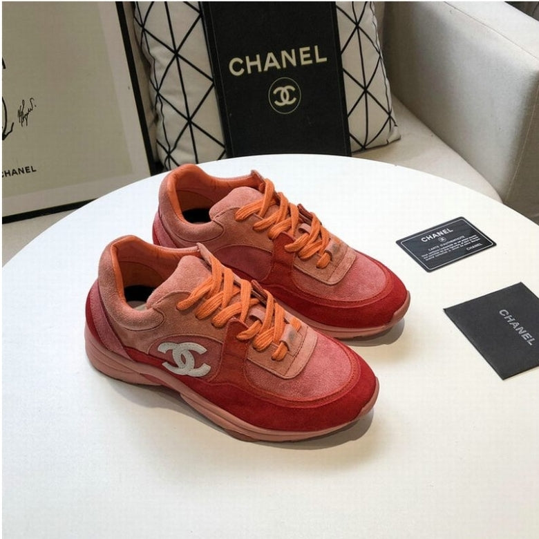 Les baskets sneakers Chanel incarnent un style emblématique et un luxe français.

leur design élégant.pas cher.le moins cher.