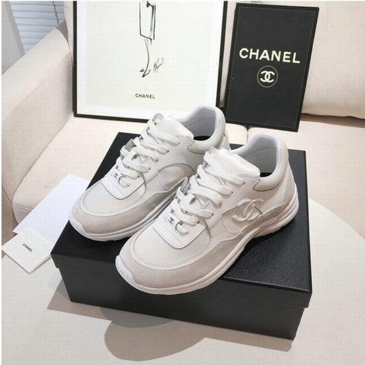 Les baskets sneakers Chanel incarnent un style emblématique et un luxe français.
leur design élégant.pas cher.le moins cher.
