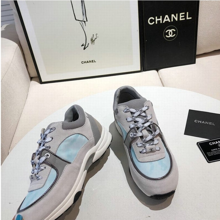 Les baskets sneakers Chanel incarnent un style emblématique et un luxe français.

leur design élégant.pas cher.le moins cher.