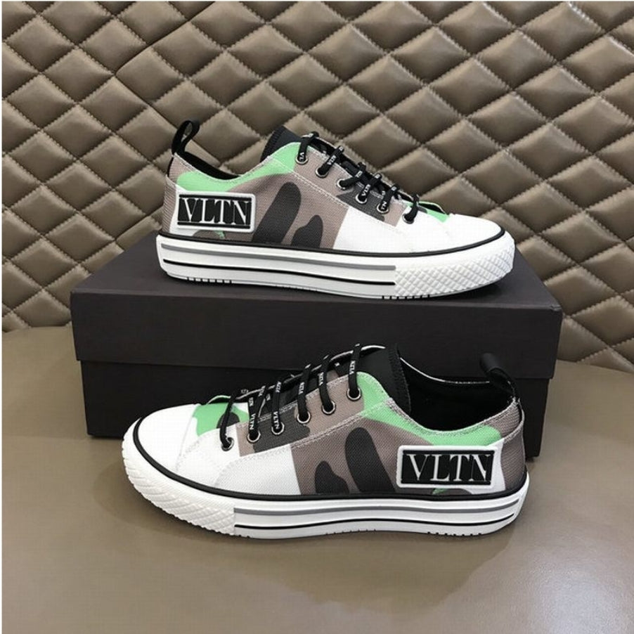 Les baskets sneakers Valentino incarnent un style emblématique et un luxe italien.

 leur design élégant.pas cher. Le moins cher.