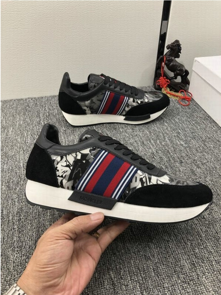 Les baskets sneakers Moncler combinent style sophistiqué et performance haut de gamme.

 leur design élégant.pas cher.le moins cher.