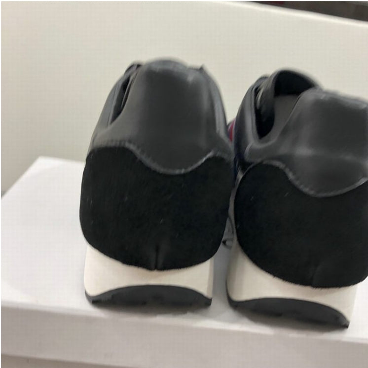 Les baskets sneakers Moncler combinent style sophistiqué et performance haut de gamme.

 leur design élégant.pas cher.le moins cher.