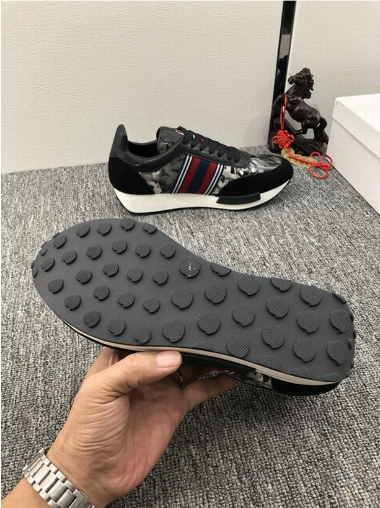 Les baskets sneakers Moncler combinent style sophistiqué et performance haut de gamme.

 leur design élégant.pas cher.le moins cher.