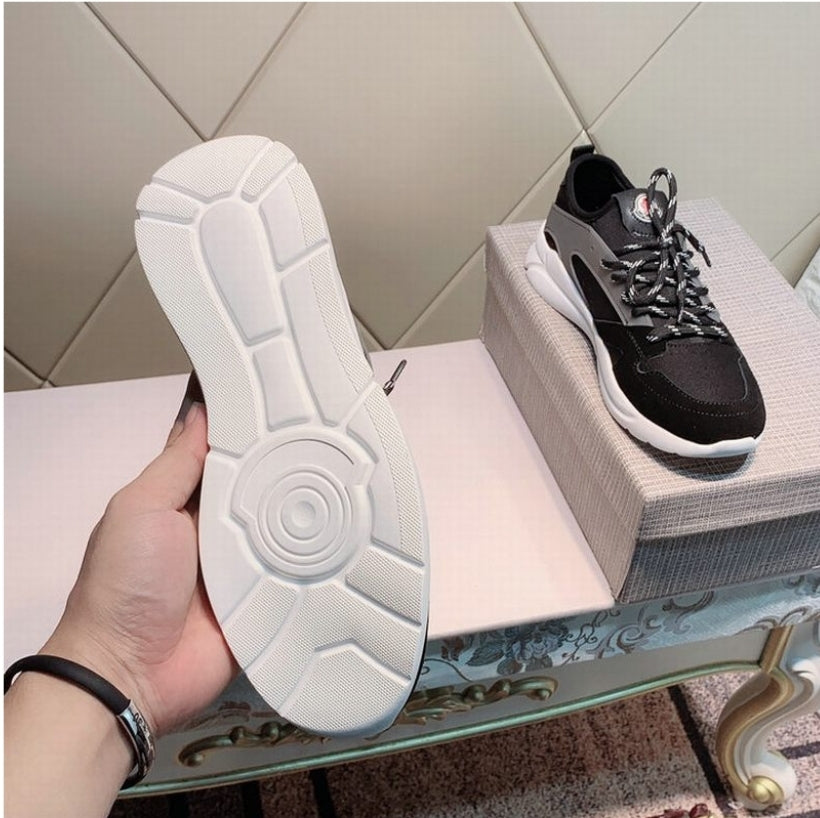 Les baskets sneakers Moncler combinent style sophistiqué et performance haut de gamme.

 leur design élégant.pas cher.le moins cher.