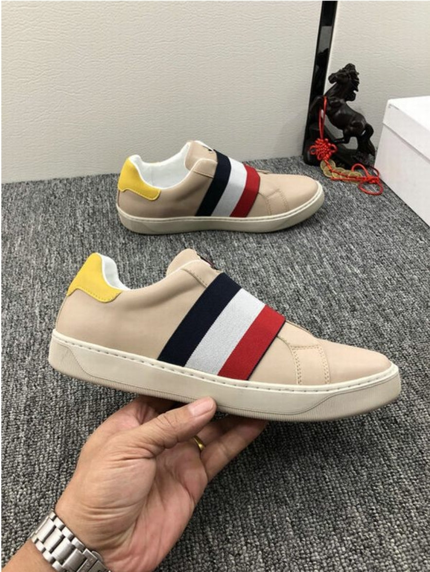 Les baskets sneakers Moncler combinent style sophistiqué et performance haut de gamme.

 leur design élégant.pas cher.le moins cher.