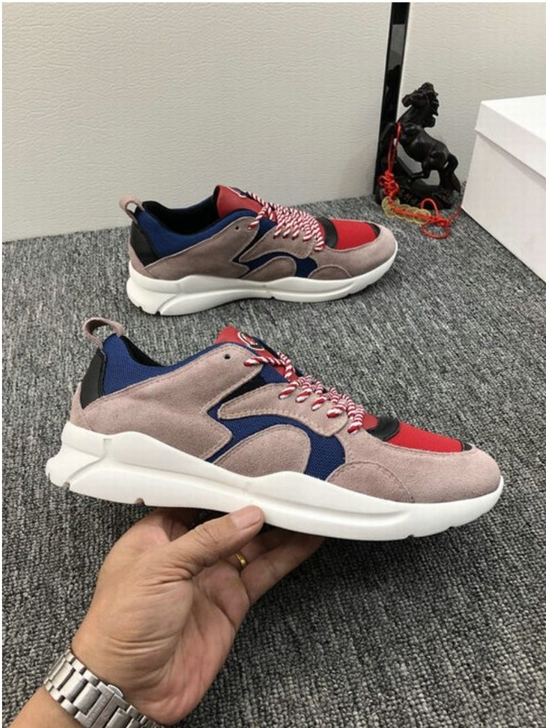 Les baskets sneakers Moncler combinent style sophistiqué et performance haut de gamme.

 leur design élégant.pas cher.le moins cher.